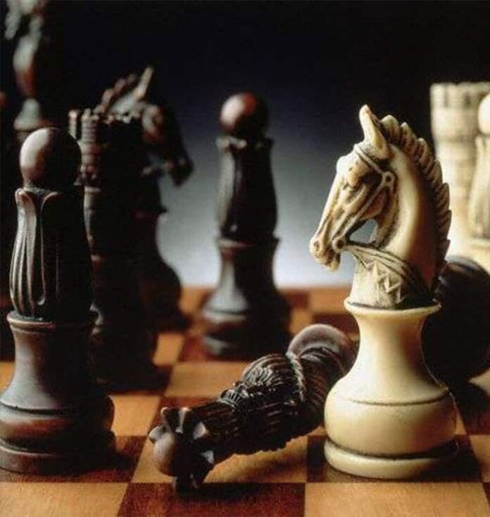 رقعة شطرنج 1